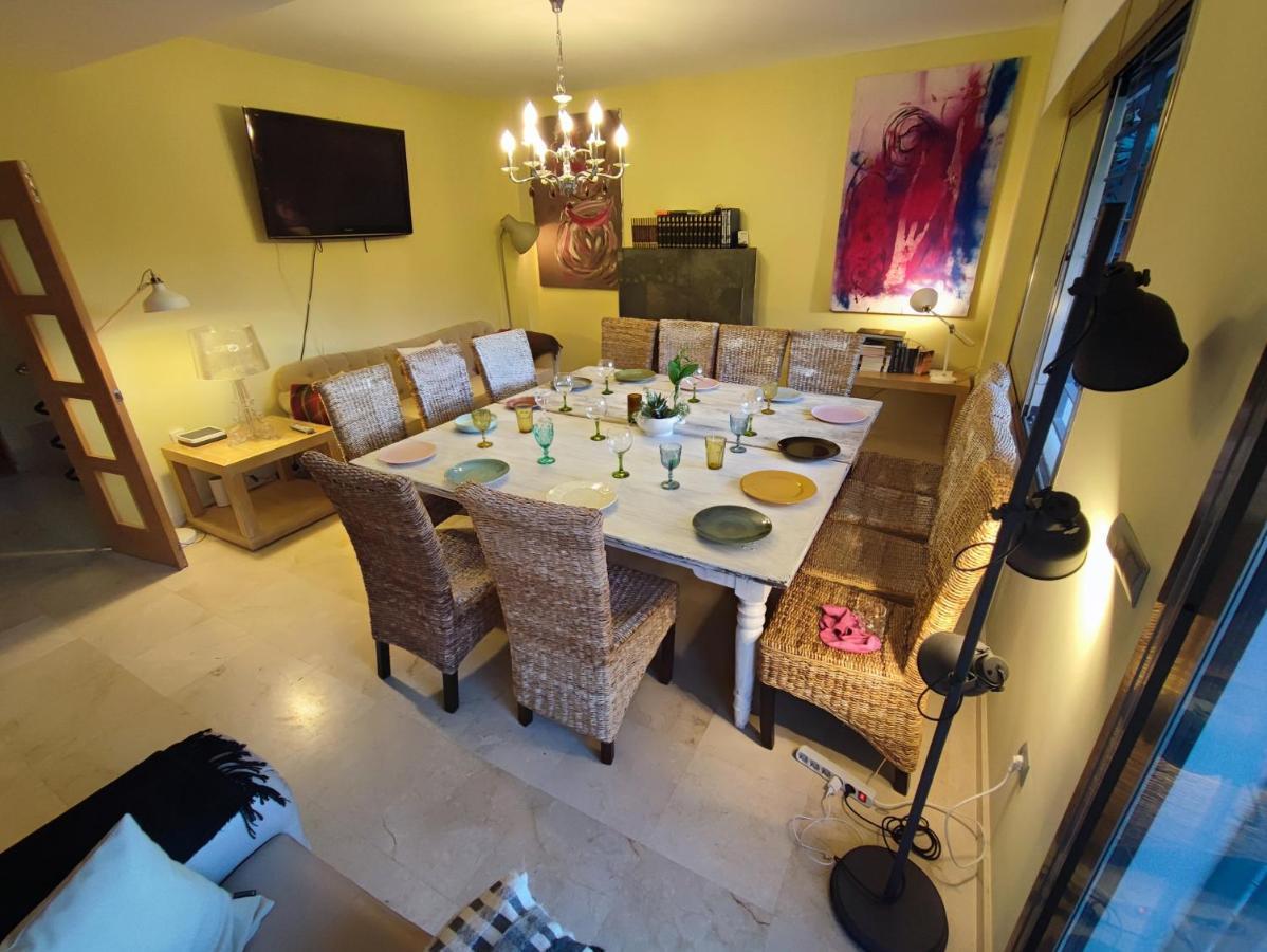 Villa Aguilas Club Guest House Málaga Esterno foto