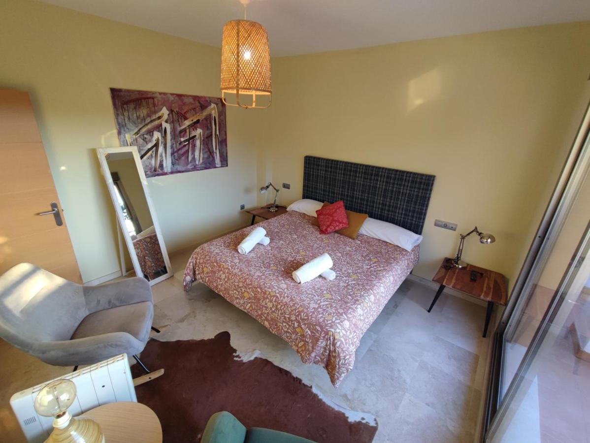 Villa Aguilas Club Guest House Málaga Esterno foto