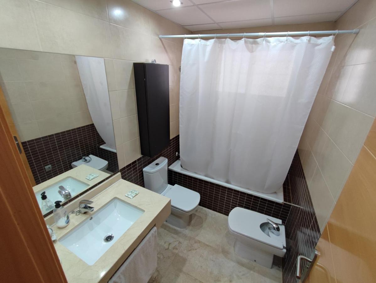 Villa Aguilas Club Guest House Málaga Esterno foto